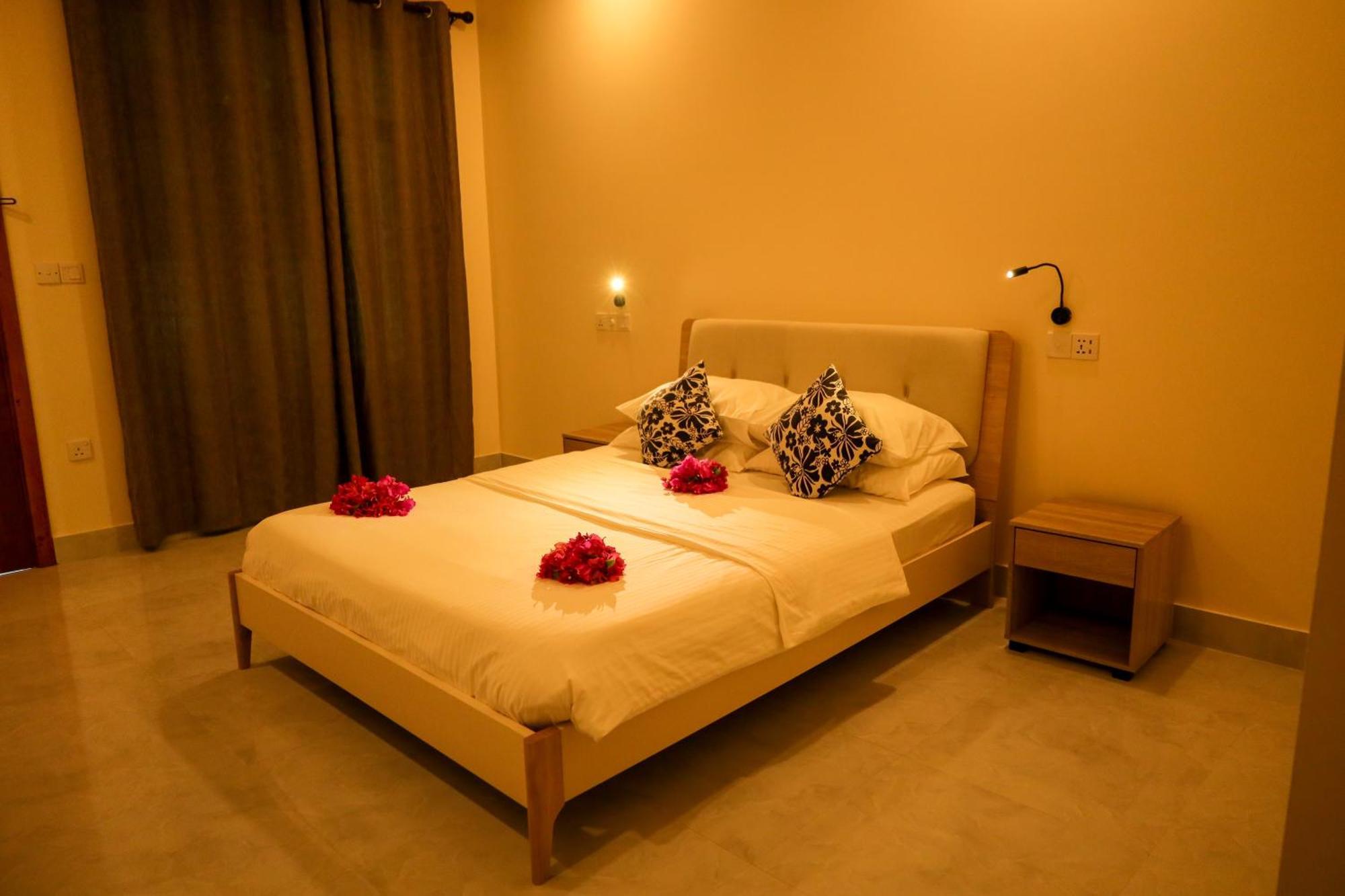 Charming Holiday Lodge- Addu Atoll Meedhoo, Maldives Exterior foto